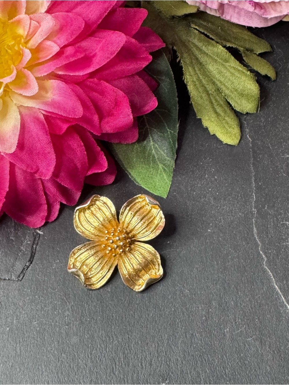 Vintage Gold Flower Statement Pin - Elegant Floral Brooch